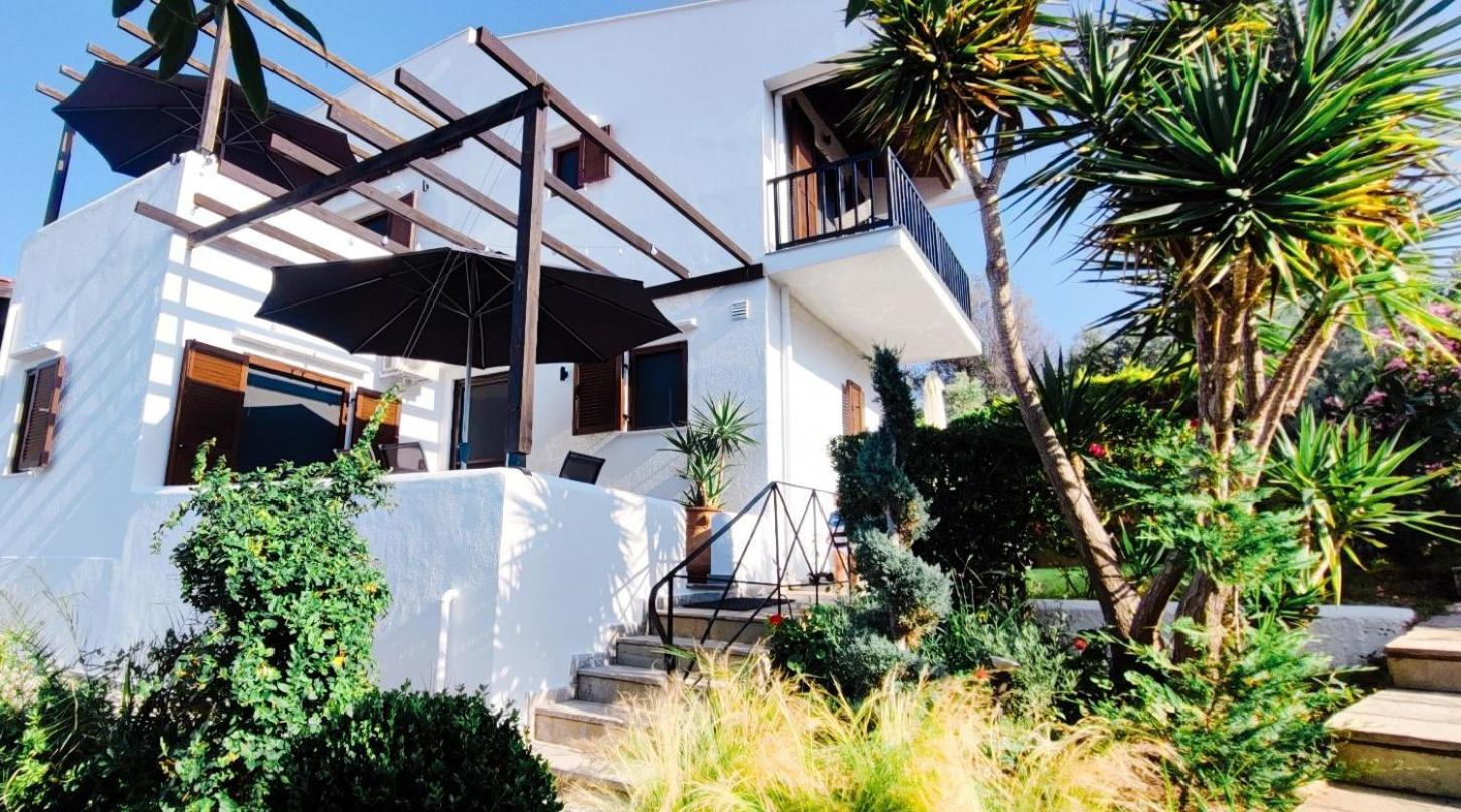 Trikorfo Bungalows Gerakini Exterior photo